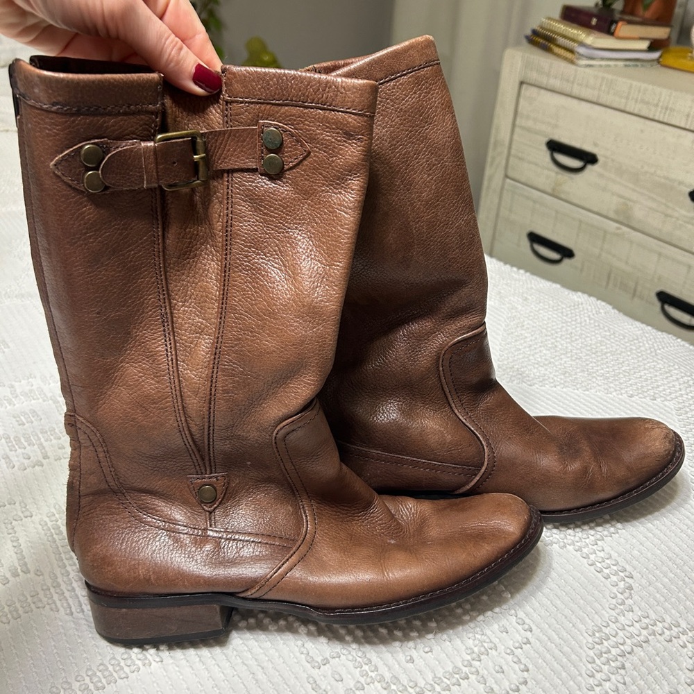 Brown Leather Boots for Winter Look. Comfy material if sensory sensitive